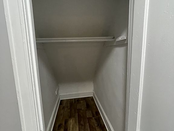 2nd image of 1051 Yeadon Ave Unit B