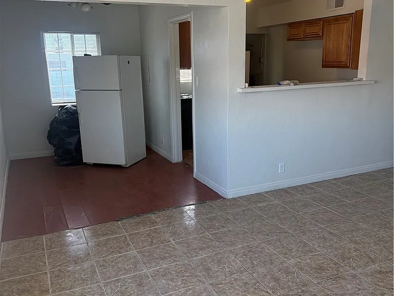 530 E Oakey Blvd #C — Photo 8