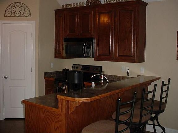 3rd image of 106 Glenbrook Dr