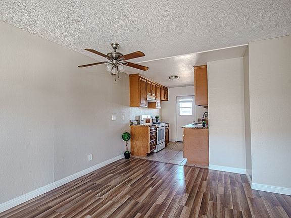 4th image of 3249 E 15th St APT 3