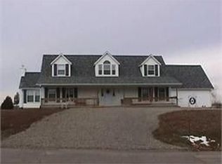 101 Skyline Dr, Knoxville, IA 50138