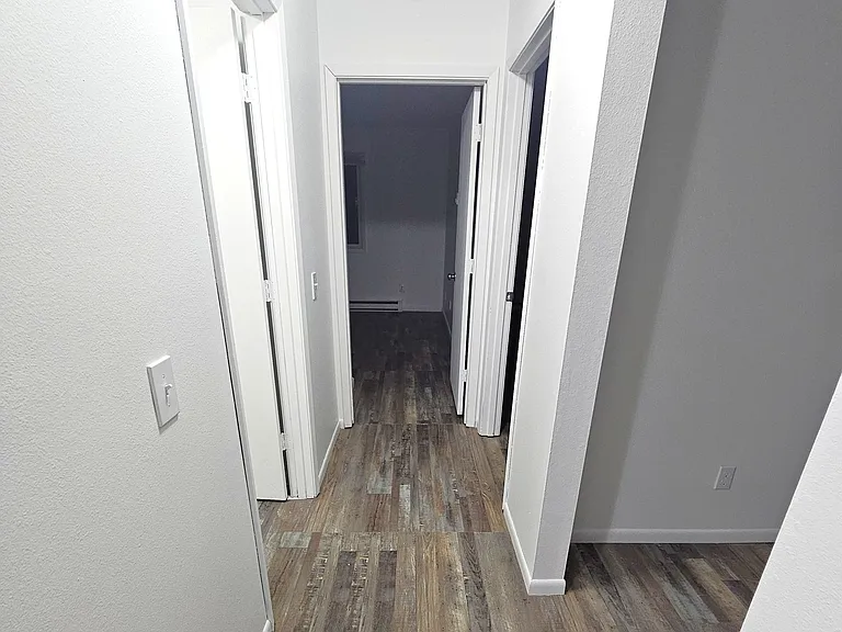 1 Richards Dr — Photo 2