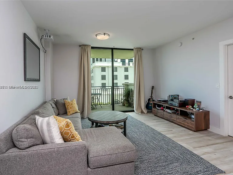 1300 Ponce De Leon Blvd #500 — Photo 4