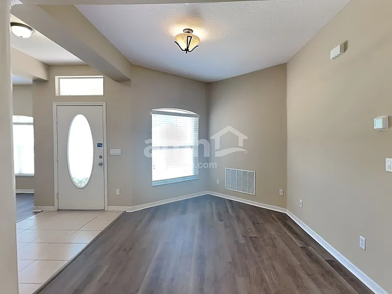 1601 Shadowood Ct — Photo 10