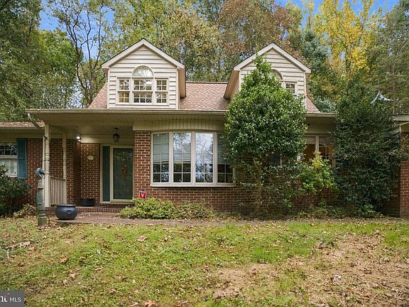 3rd image of 6107 Hutschenreuter Rd