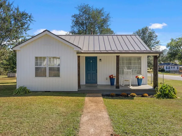 1000 SW 14th Ave, Sheffield, AL 35660