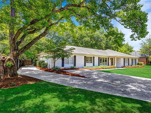 2nd image of 2420 Belcher Dr