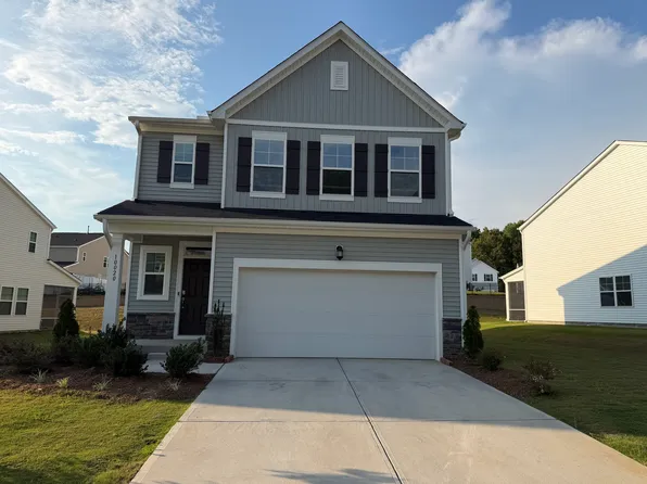 10020 Regal Dr, Angier, NC 27501