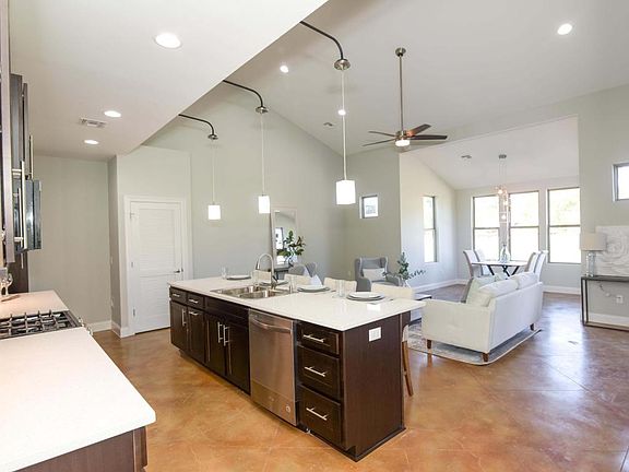 3rd image of 126 Saint Germaine Cir