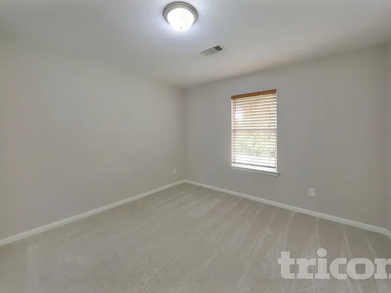 8523 W Highlands Xing — Photo 12
