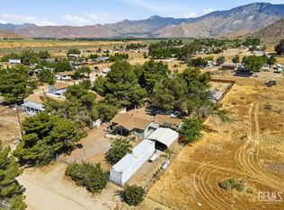 15191 Sage Ln, Weldon, CA 93283