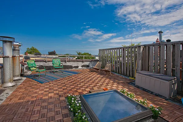 Sold by Avenue Sotheby's International Realty | media 14