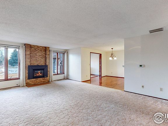 2nd image of 1100 N Taft Ave #26