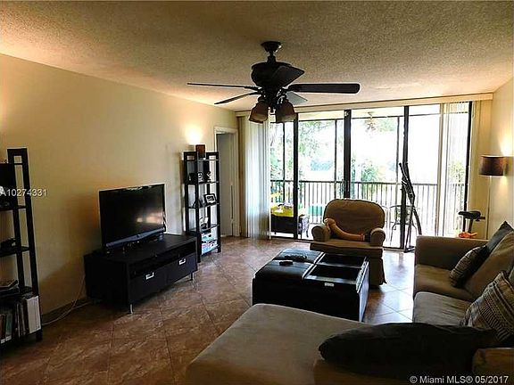 3rd image of 2821 SW 87th Ave APT 814