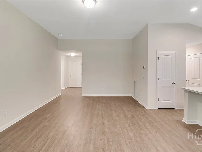 532 Cade Dr — Photo 24