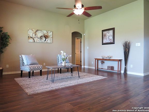 3rd image of 1760 Vista View Dr
