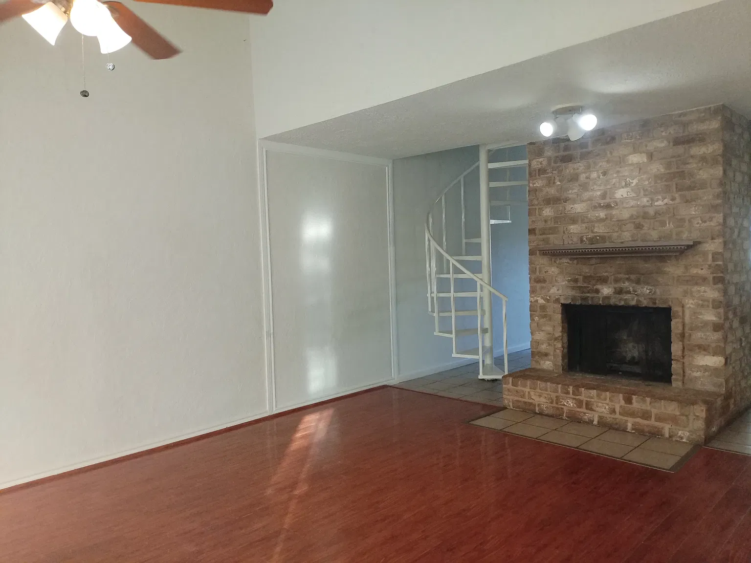 3 bed, 1466 sqft, $1,450 — Photo 1