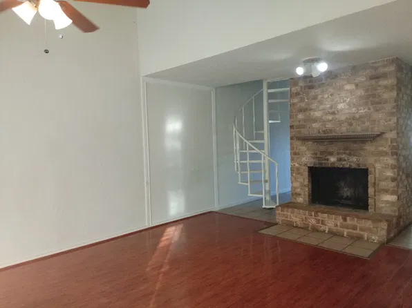 10766 Bexley Dr, Houston, TX 77099