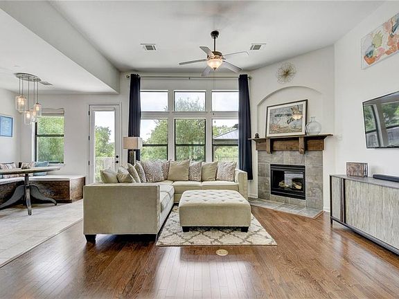 5th image of 5405 Pincushion Daisy Dr