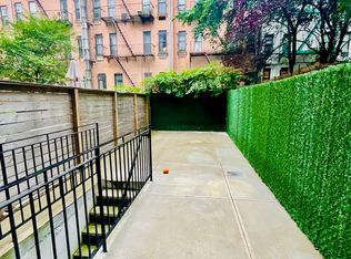 322 E 93rd St APT 1D, New York, NY 10128