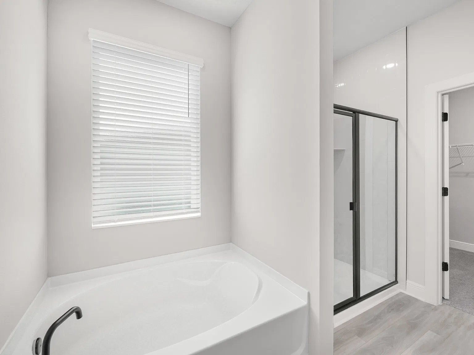 4 bed, 3.0 bath, 2225 sqft, $3,490 — Photo 3
