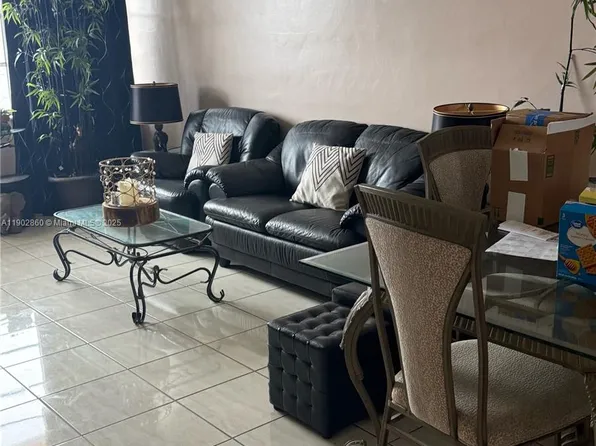 18555 NE 14th Ave APT 715, Miami, FL 33179