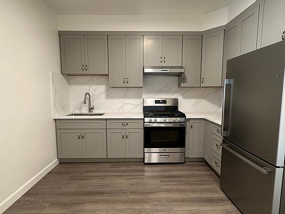 2nd image of 221 Balboa St #221