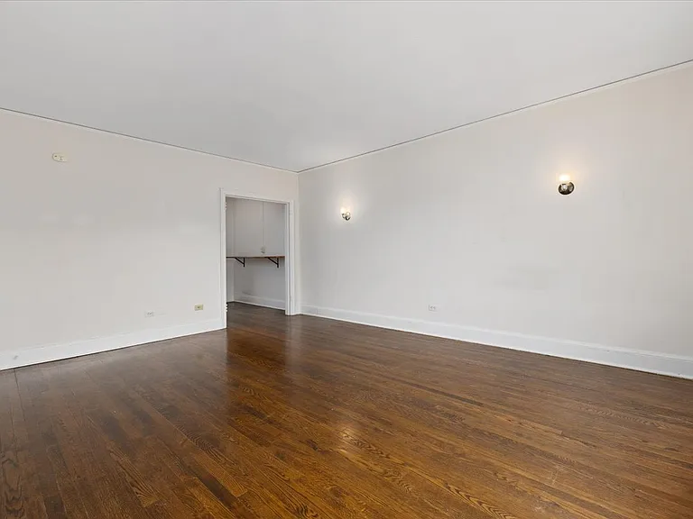 20 Spring St #C4 — Photo 8