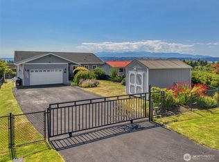 38291 Doe Rd NE, Hansville, WA 98340