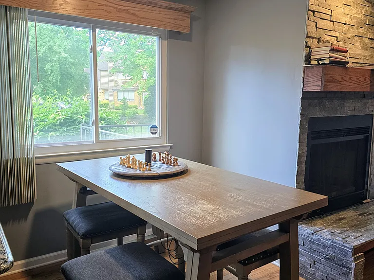 613 Augusta Cir — Photo 9