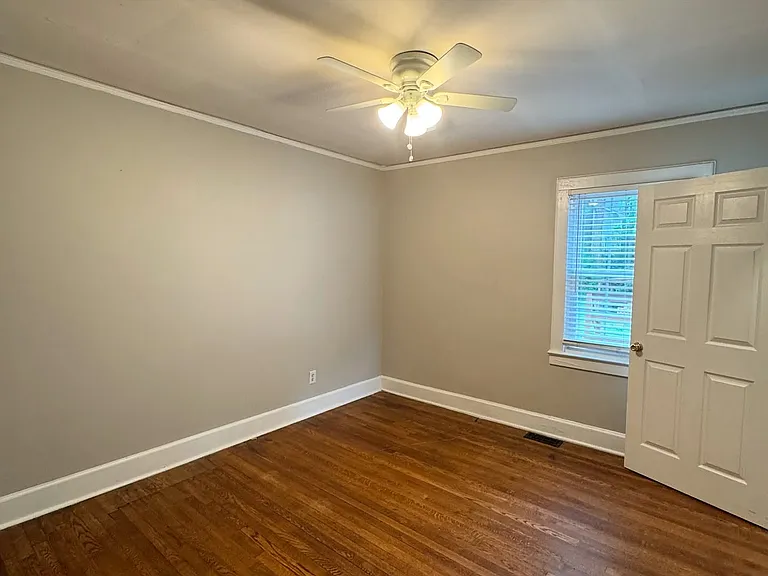23 Paris View Dr — Photo 8