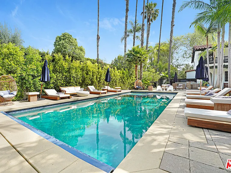 9451 Sunset Blvd — Photo 64