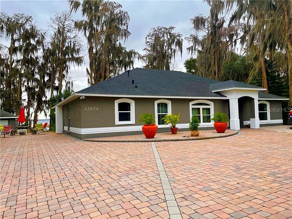 1st image of 12024 Hollis Ln