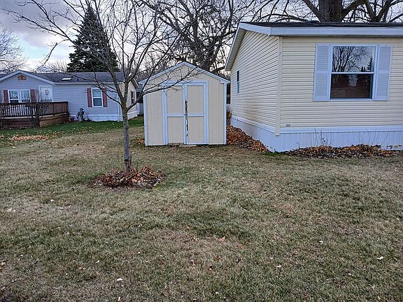 3rd image of 2957 S Casino Beach Dr