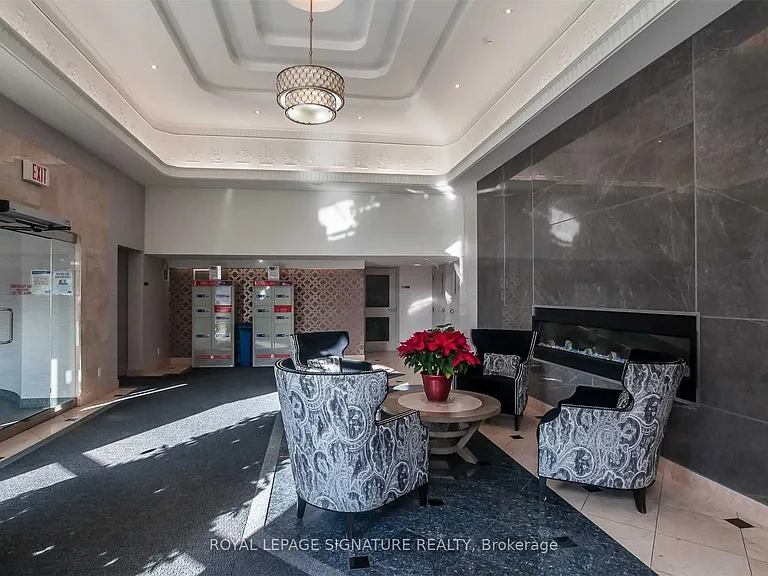 9017 Leslie St #603 — Photo 2