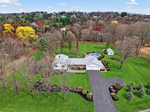 2nd image of 58 Dutchess Hill Road
