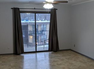2922 SW Lydia Ave, Topeka, KS 66614