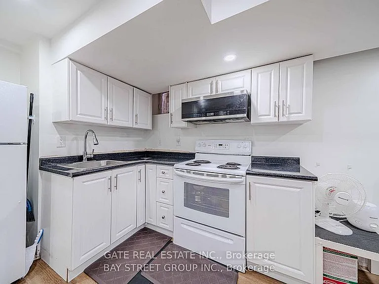 14 Amarillo Dr #LOWER LEVEL — Photo 8