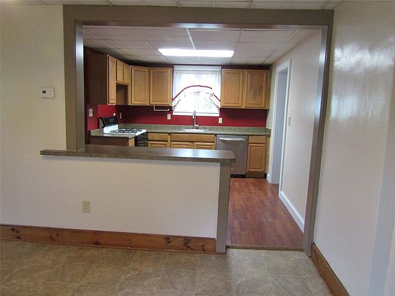5th image of 204 Glendale Dr
