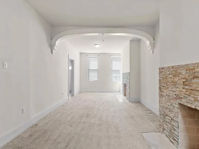 848 W Lombard St — Photo 3