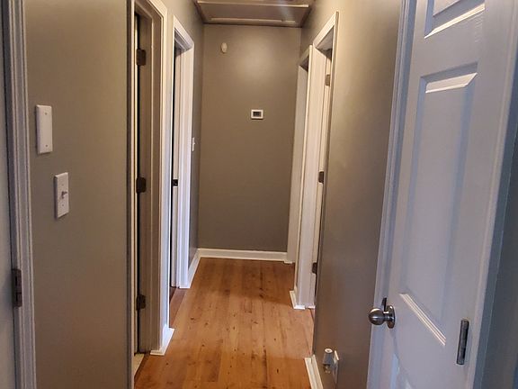 5th image of 228 Kings Deer Ct
