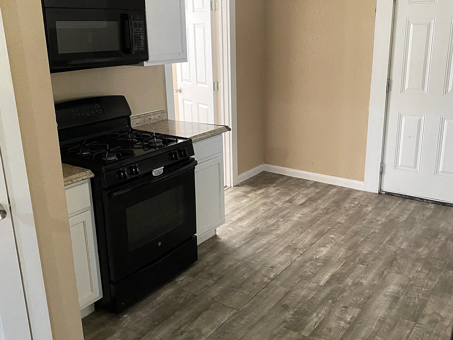 2 bed, 672 sqft, $1,150 — Photo 4