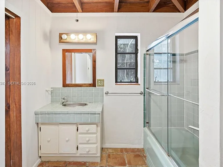 2550 Trapp Ave — Photo 14