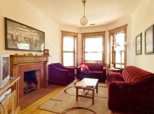 1826 W Patterson Ave, Chicago, IL 60613