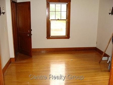 2nd image of 292 Ash St #2