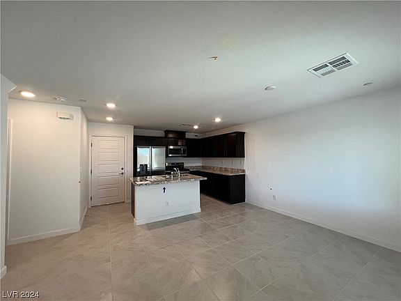 3rd image of 3517 Grecian Queen Ave
