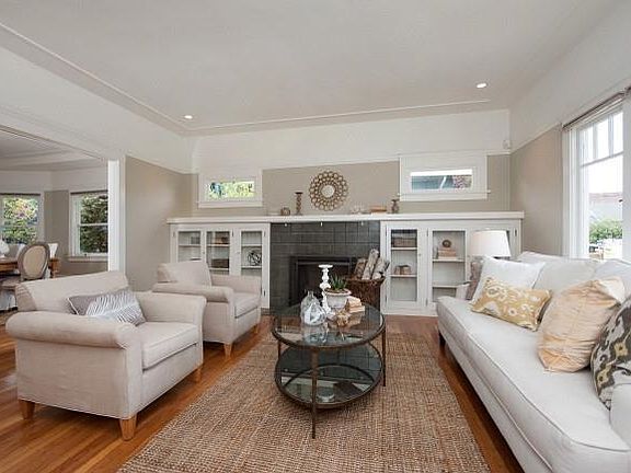 3rd image of 3926 Greenwood Ave