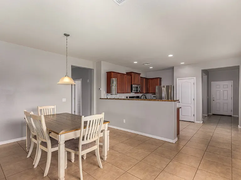 41177 W Lucera Ln — Photo 9