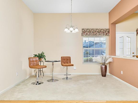 5th image of 570 Turnberry Terrace