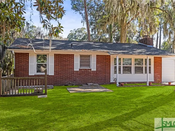 8426 Cresthill Avenue, Savannah, GA 31406